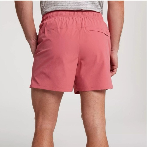 NWT VRST Men’s 5” Everyday Shorts in Pink Rouge in size S - Picture 2 of 9